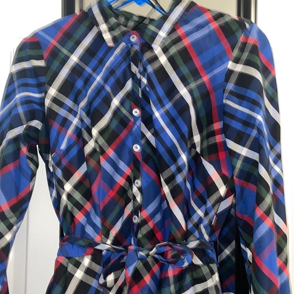 An Izod size Medium dress - Picture 2 of 3